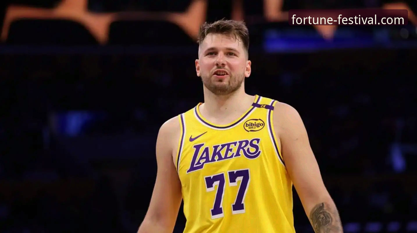 东契奇43分引领湖人客场取胜详解